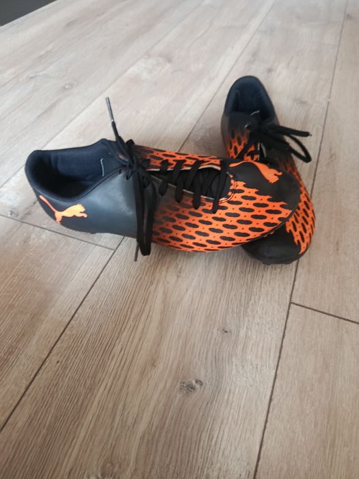 Buty piłkarskie korki Spirit III MG Puma rozmiar 42