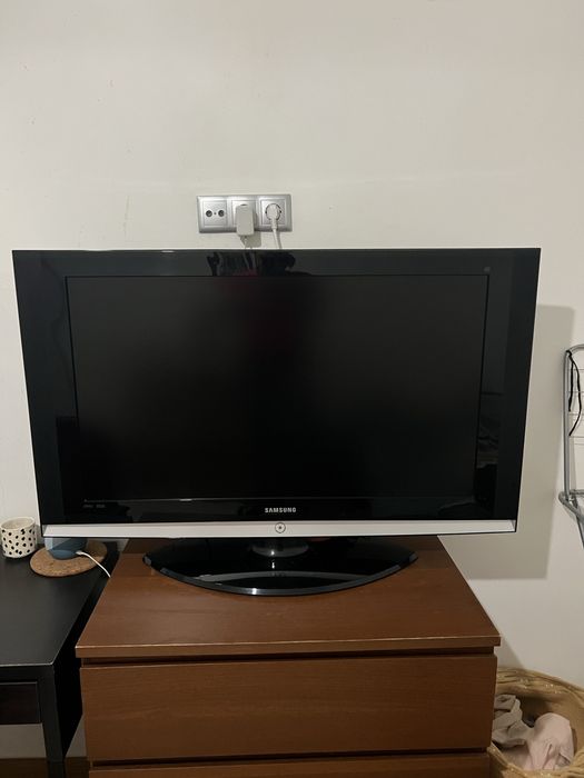 Uma TV Samsumg €20