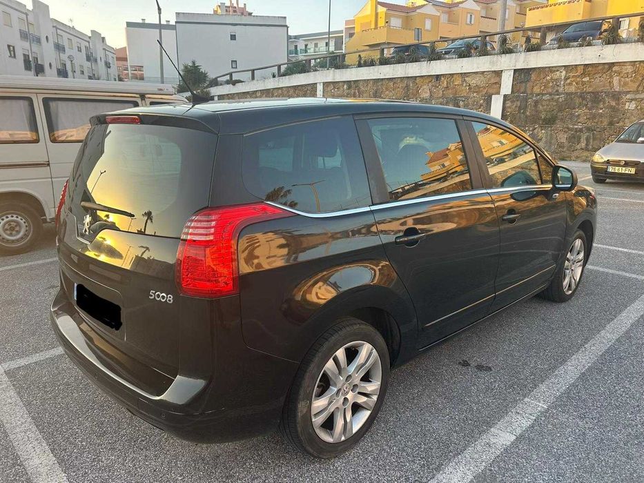 PEUGEOT 5008 2.000 HDI 7lg