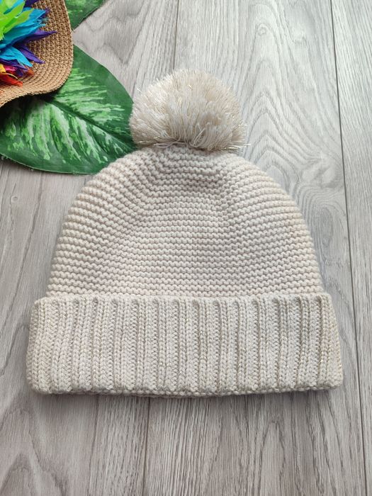 Жіноча зимова шапка з помпоном Nike Beanie Beige  One Size