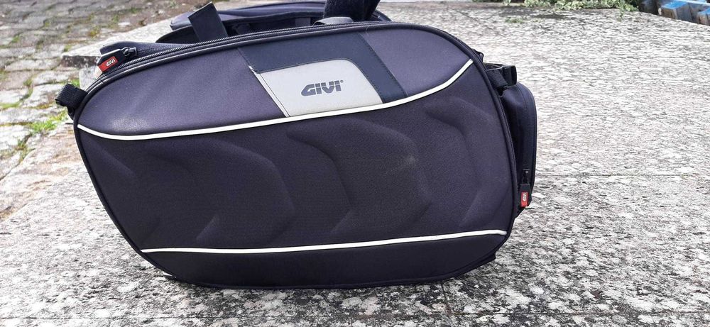 Alforges/malas laterais GIVI