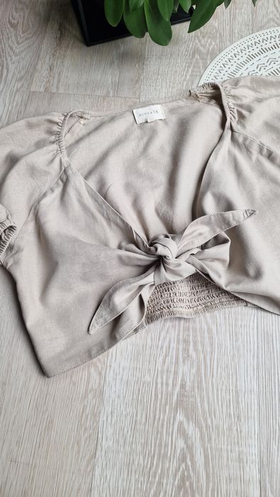 Krótka bluzka narzutka crop top beż Diverse XS 34 S 36 len
