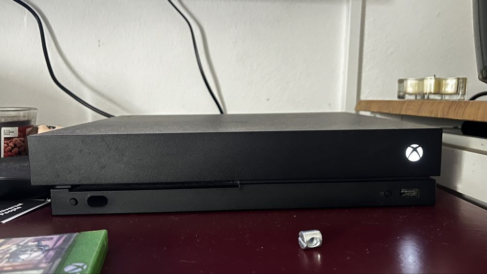 Xbox One X (Pro) + GTA 5