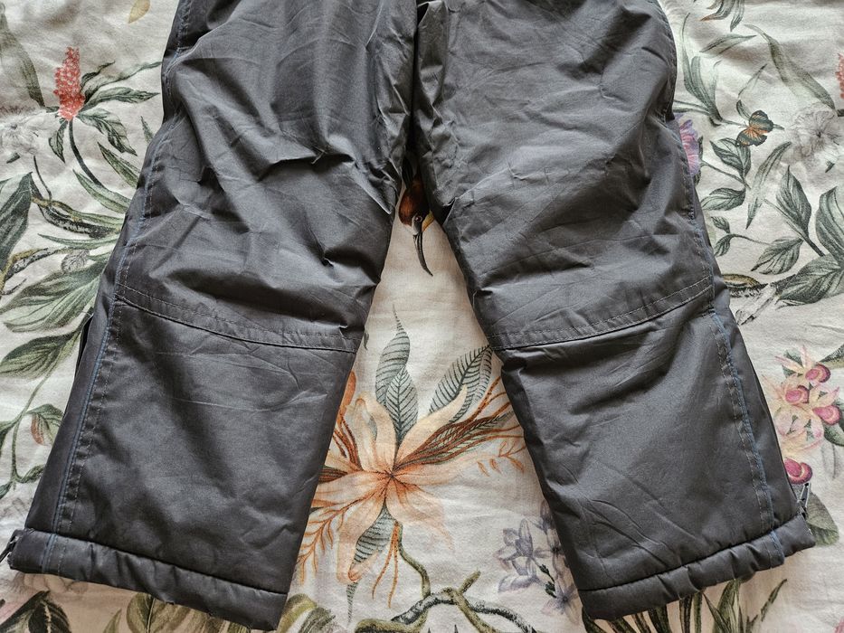 Spodnie zimowe / kombinezon 98/104