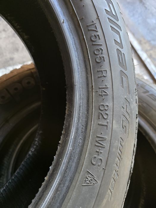 Sprzedam 4 opony 175/65 14" Apollo zimowe 95%