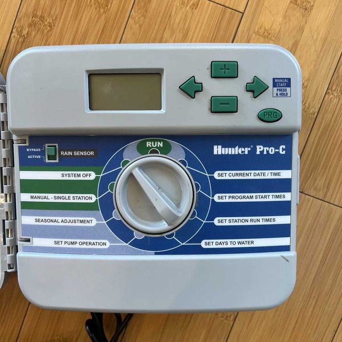 Controlador rega Hunter Pro-C Irrigation PC-300i modular 12 estações.