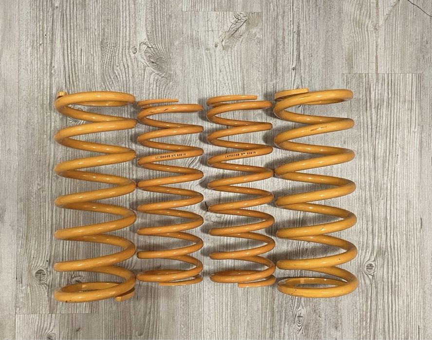 Nowe Sprezyny Land Rover Defender Ironman lift  2” cale