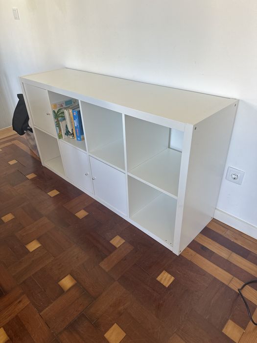 Vendo aqui um movel para sala ou quarto