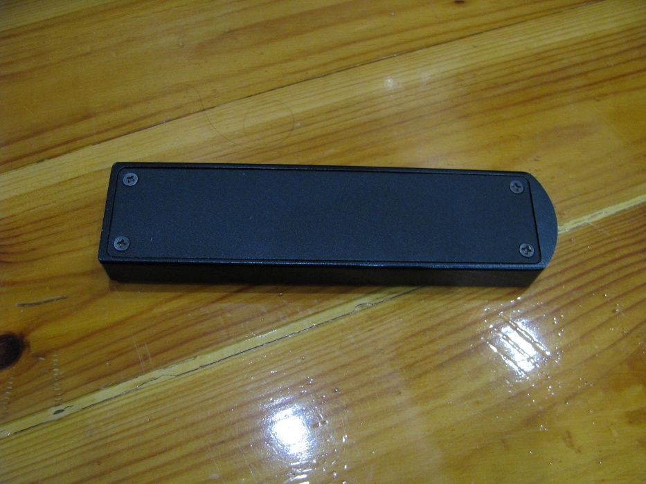 Пульт усилителя Hegel H 200.