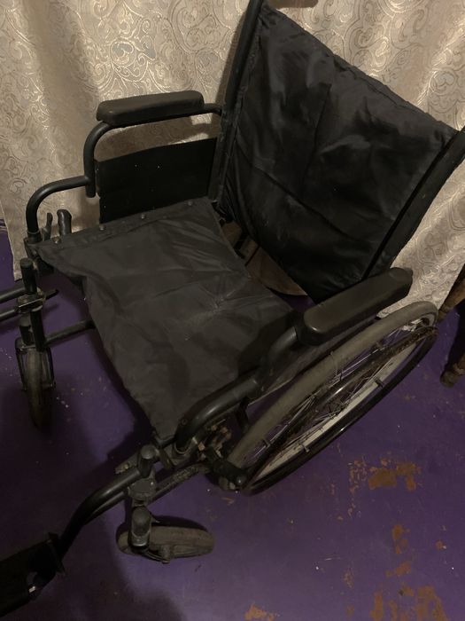 Коляска инвалидная