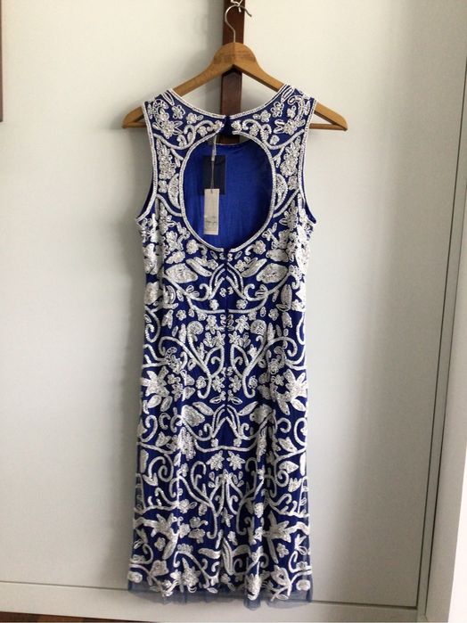 Vestido novo para cerimónia