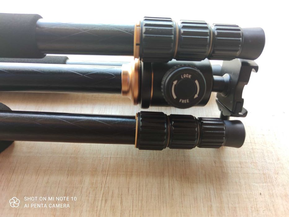 Tripé Eachshot Q-999