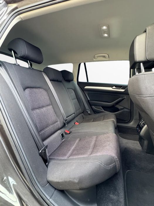 Volkswagen Passat Variant 1.6 TDI Business DSG