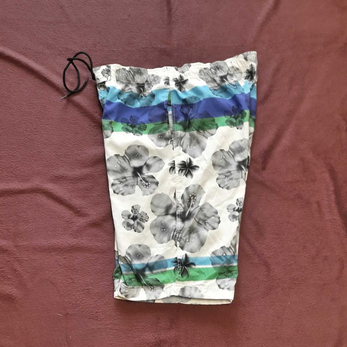 Spodenki szorty Done & Dusted jak BillaBong - roz. L / XL - Super Stan