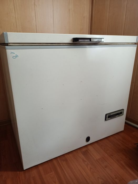 Продам морозильну камеру PORON