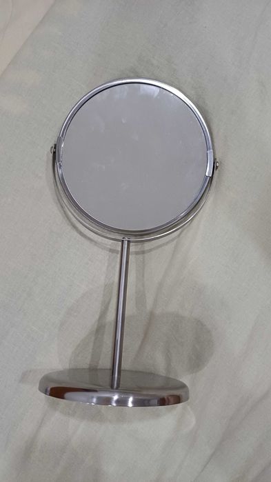 Espelho de maquilhagem