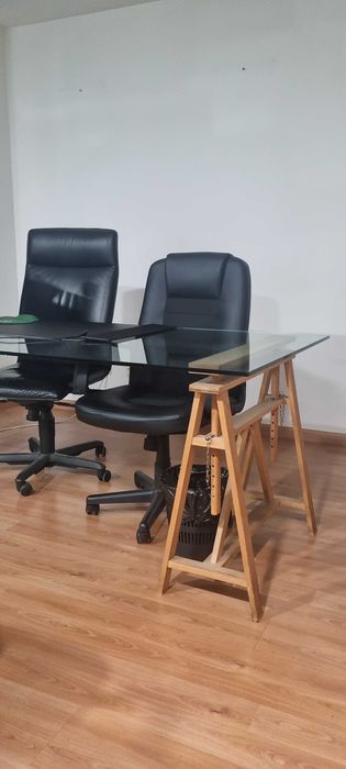 Secretária Moderna à Venda - Excelente Estado!