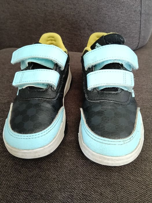 Buty chłopięce adidasy rozmiar 26