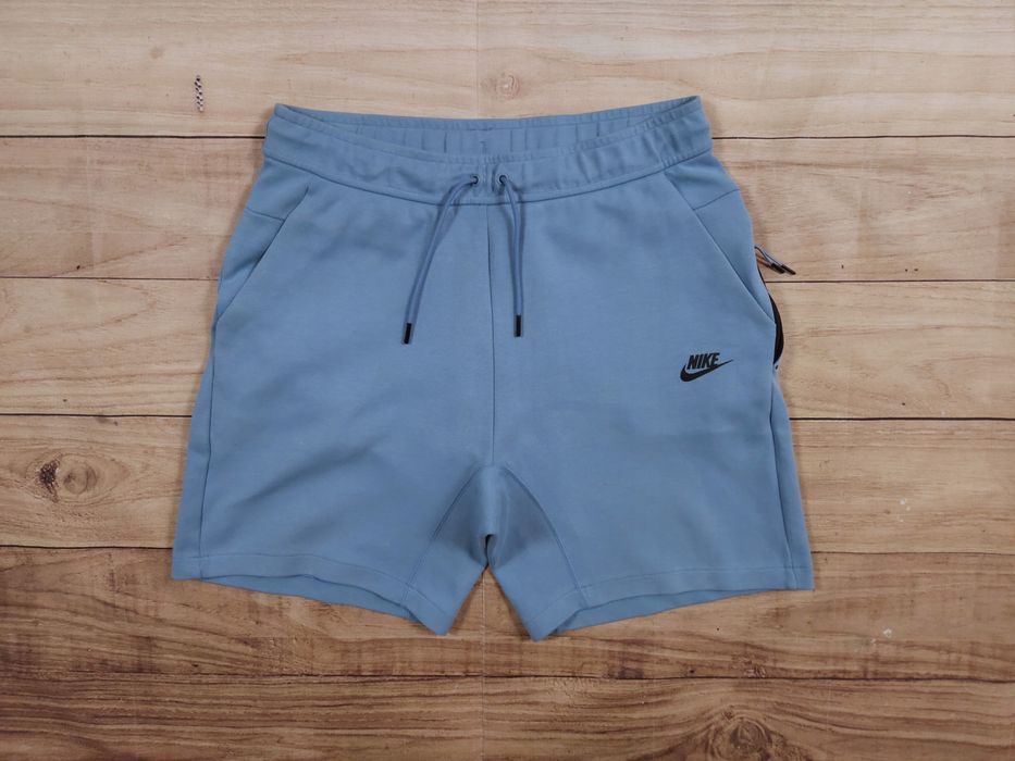NIKE Spodenki Dresowe Tech Fleece Męskie r. M