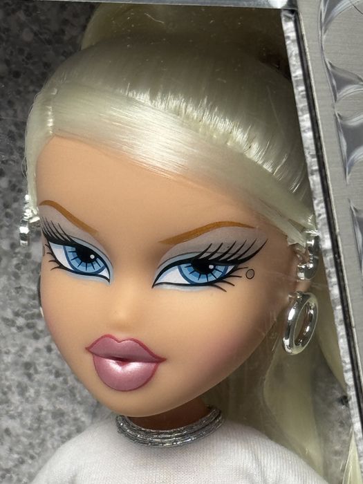 Братц Хлоя  Bratz Charm Cloe
