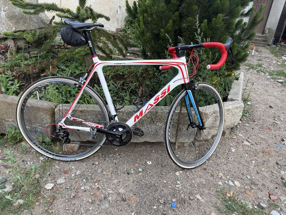 Rower szosowy massi carbon
