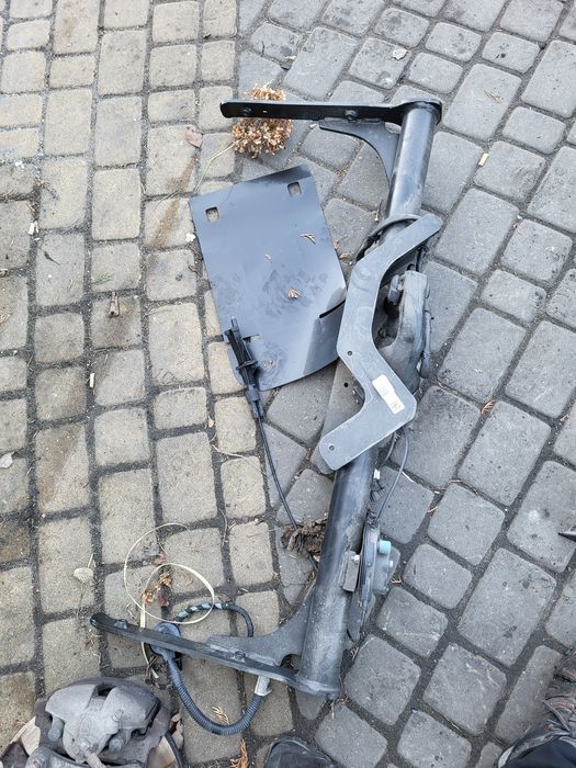 Hak elektryczny vw golf 7 sportsvan