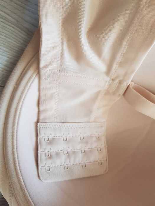 Wacoal strapless biustonosz 40 DD rozmiar 90E