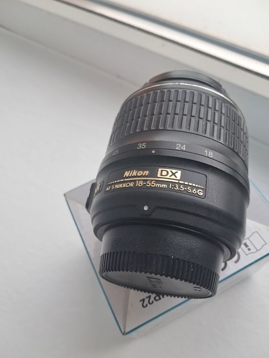 Обєктив Nikon 18-55mm