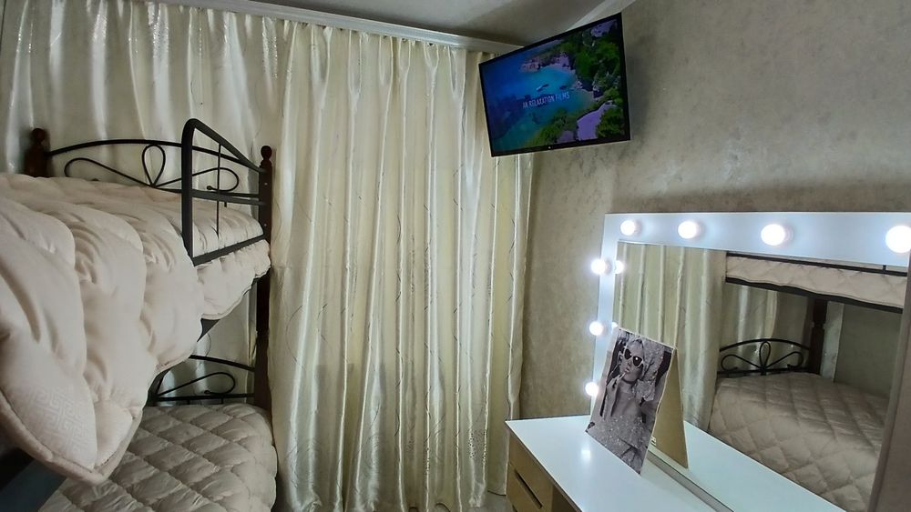 Будиночок ПОДОБОВО  зі СВІТЛОМ і теплом в ЦЕНТРІ міста !!!