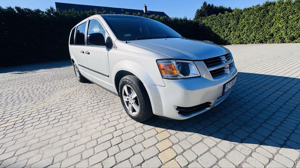 Dodge Caravan