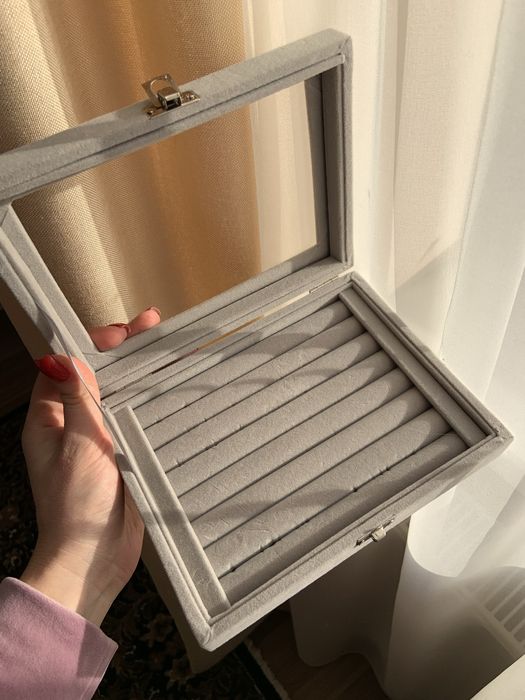 Коробка для прикрас ,органайзер