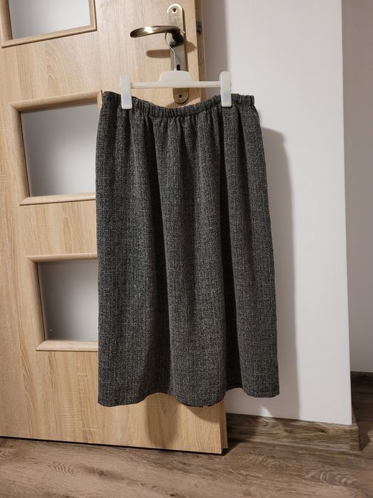 Spódnica z rozcięciem XXL