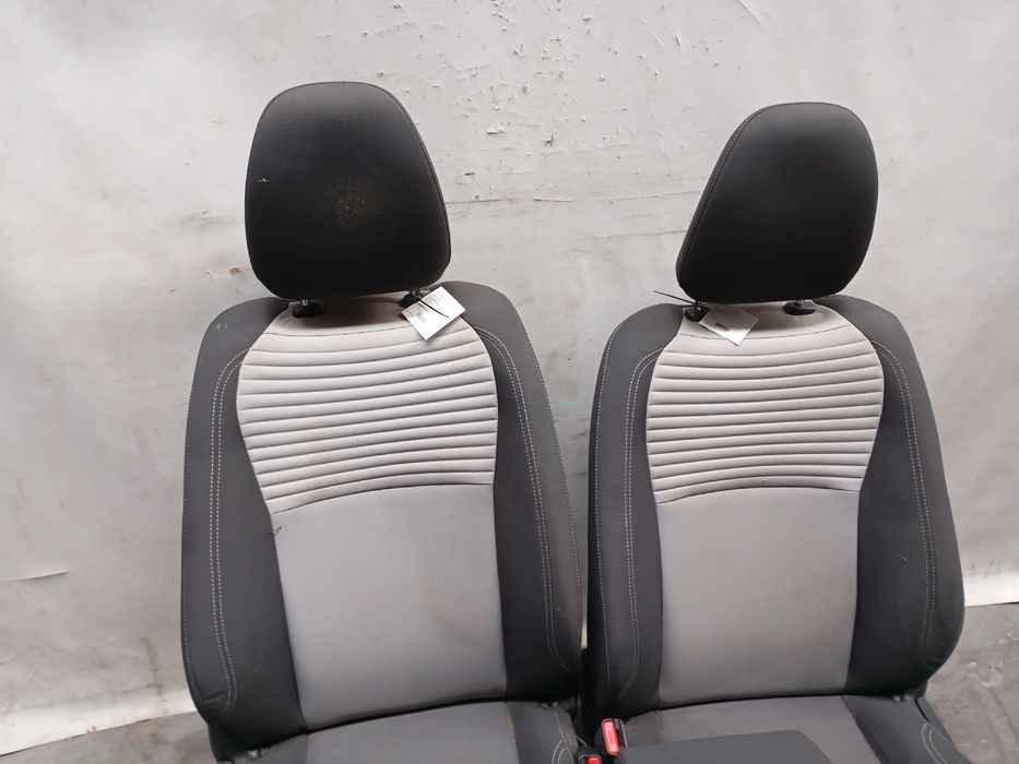 Conjunto de Bancos TOYOTA Yaris (_P13_)