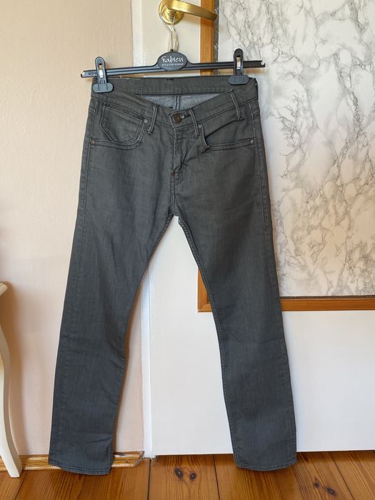 Szare spodnie jeansy levis wąskie 28 32 vintage niski stan s proste