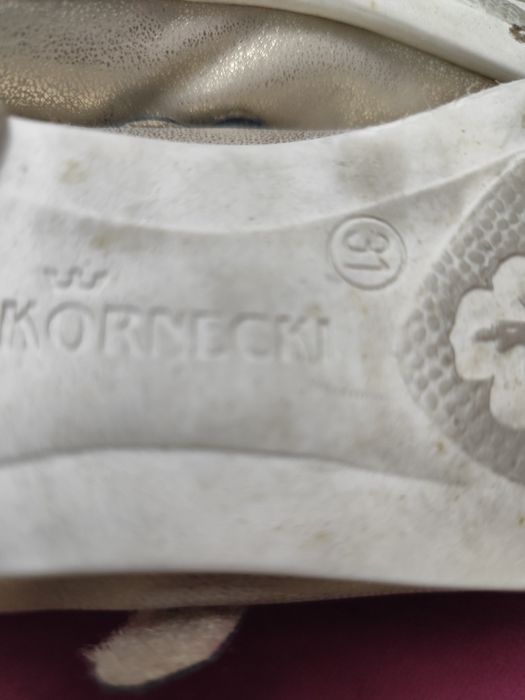 buty dla dziewczynki stan zadowalający 31 Kornecki, kolor złoty