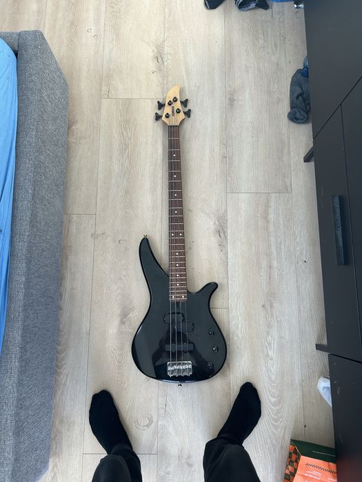 Gitara bassowa Yamaha RBX170