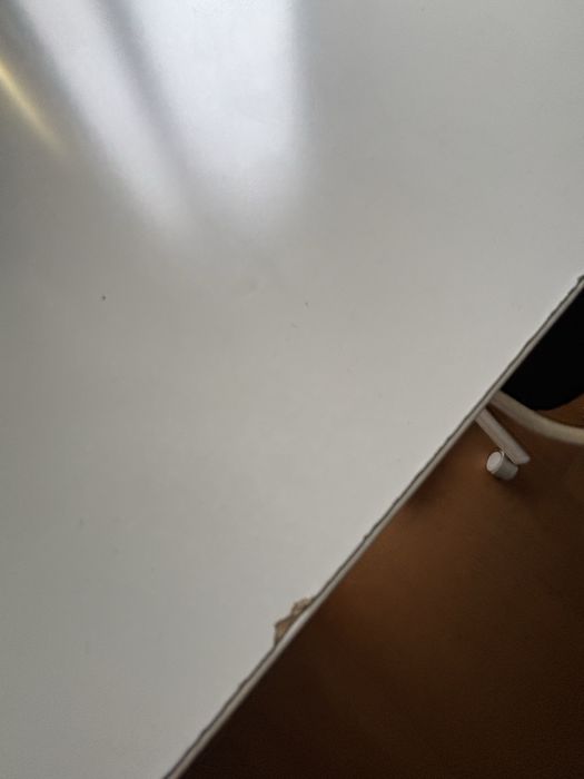 Cana Beliche com secetaria e estante Ikea