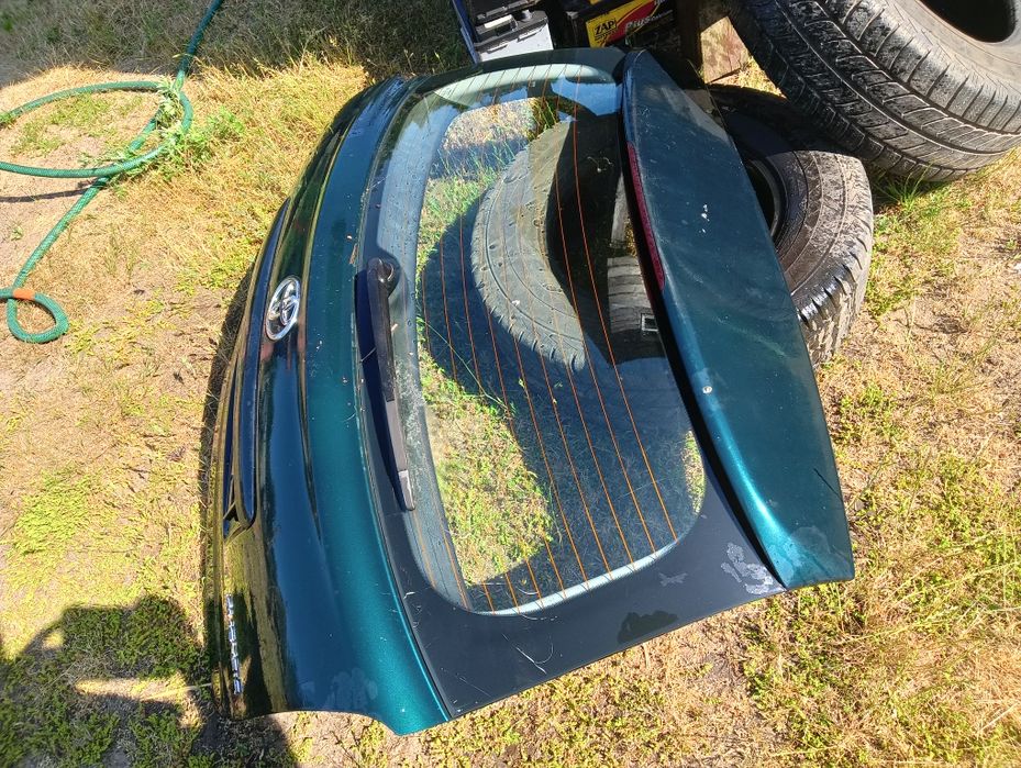 Toyota Avensis t25 kombi tylna klapa