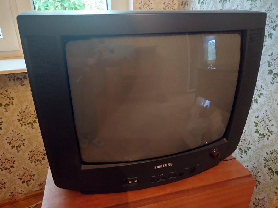 Telewizor kineskopowy Samsung 21 cali, dekoder dvb-t i pilot