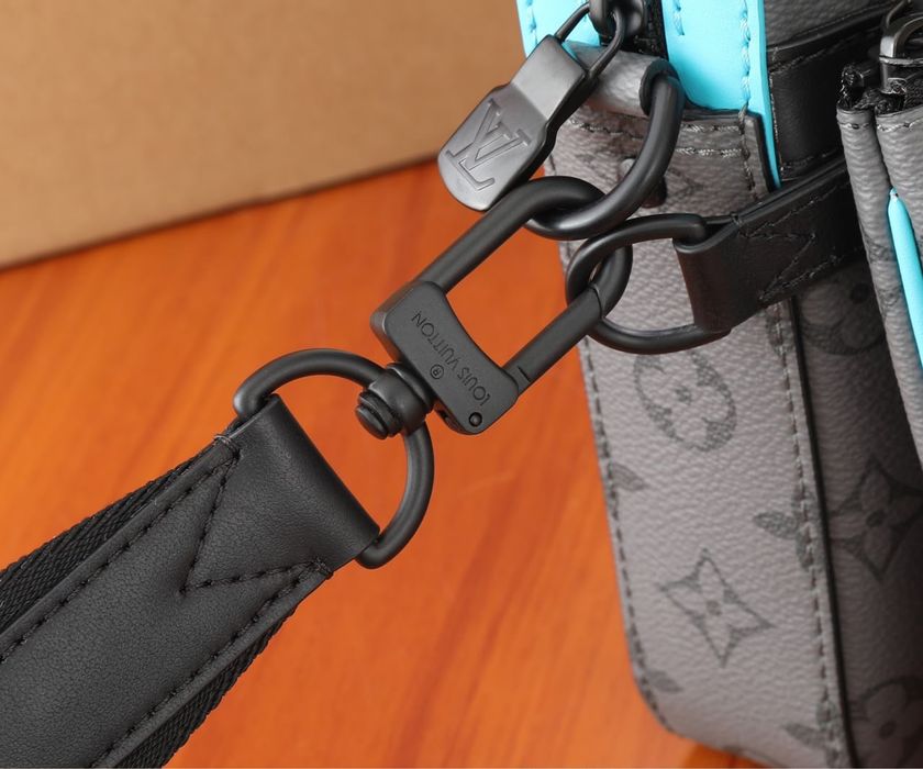 Bolsa Luis Vitton Trio Messenger Monogram Eclipse