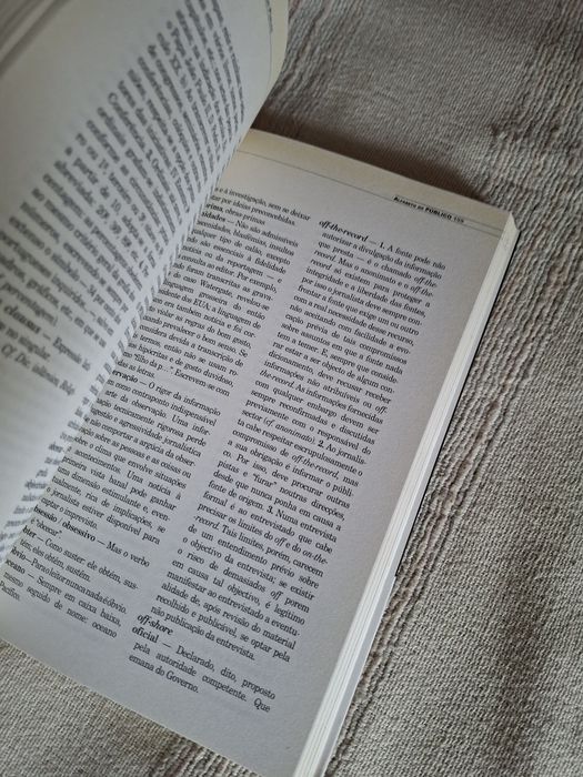 livro de Estilo do jornal Público