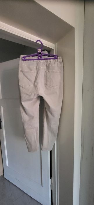 Spodnie damskie.M Sara.