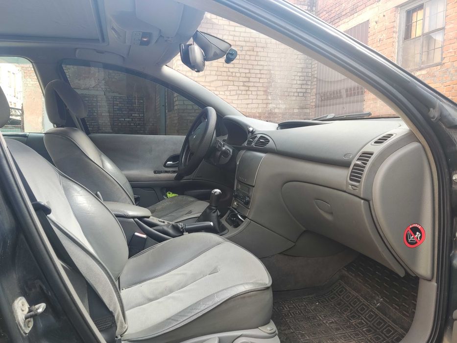 Продам великий сімейний авто