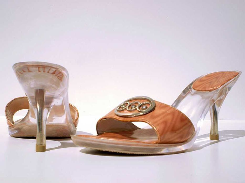 Przezroczyste klapki roz 40