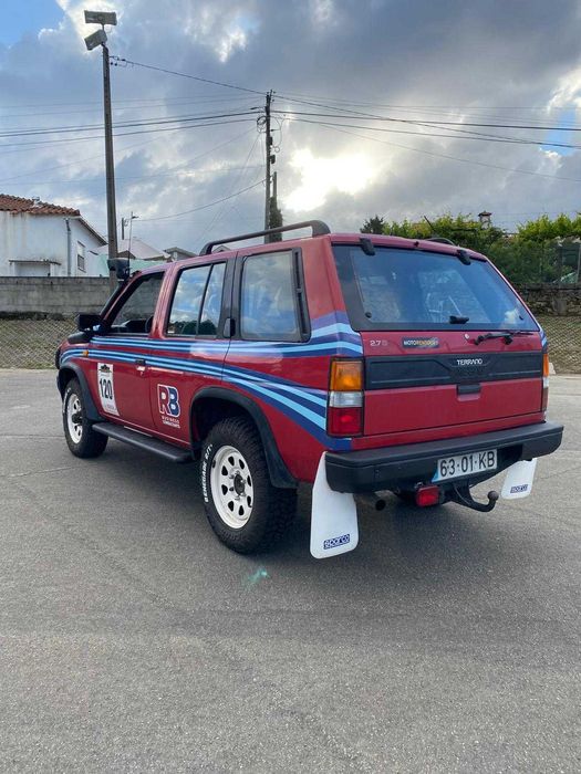 Nissan Terrano 1