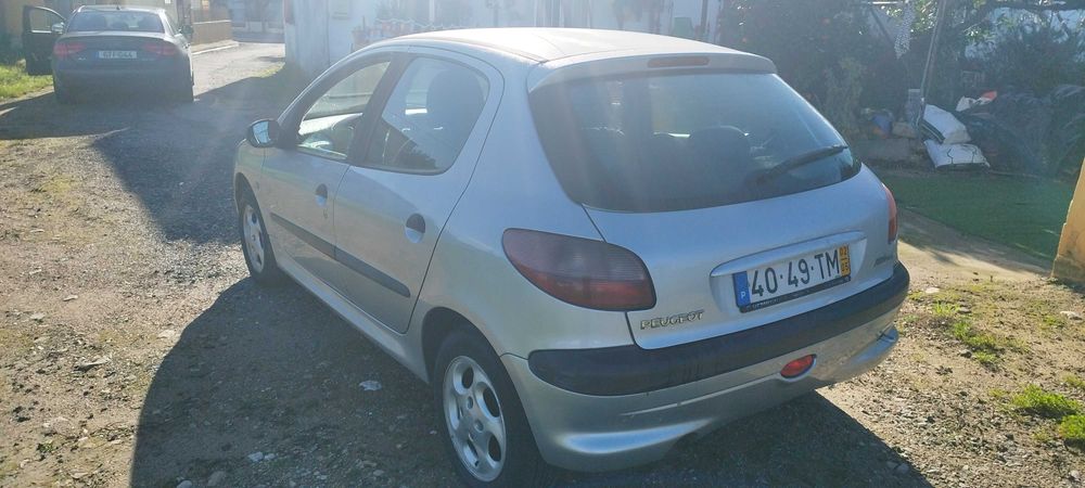 Peugeot 206 1.4 HDI ou troco por Smart
