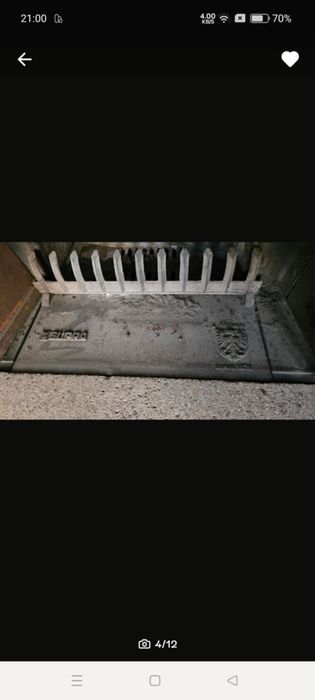 Piękny kominek wraz z zabudową