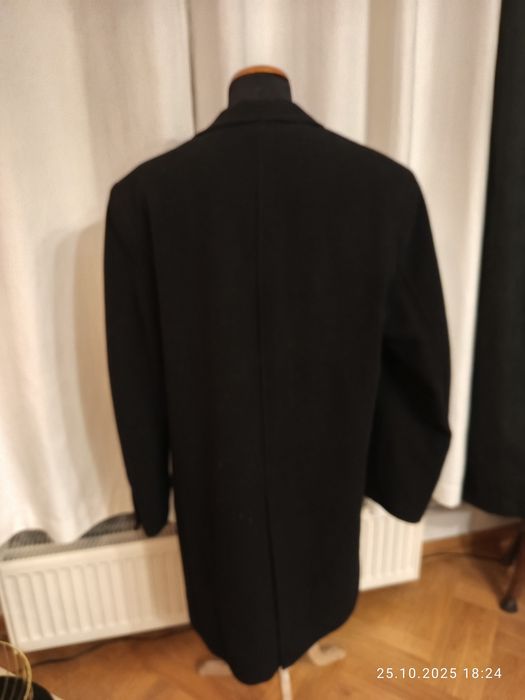 Elegancki płaszcz męski wełniany czarny