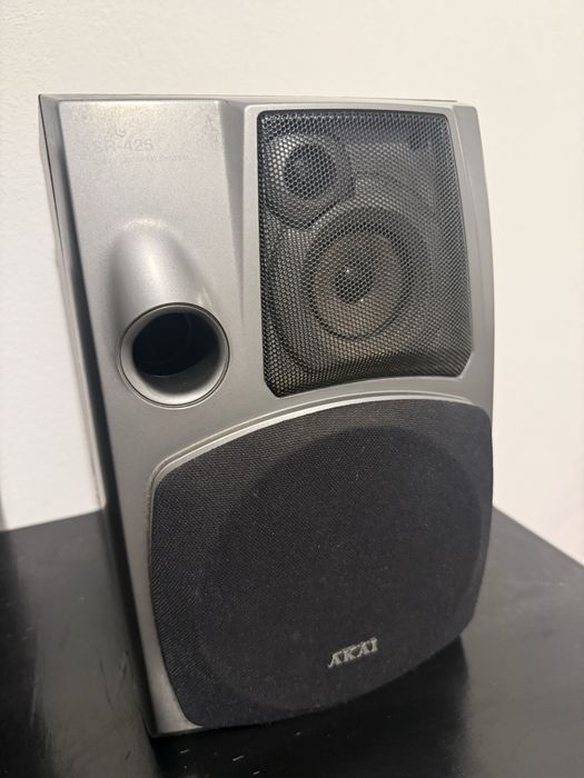 Vendo Colunas AKAI SR 425