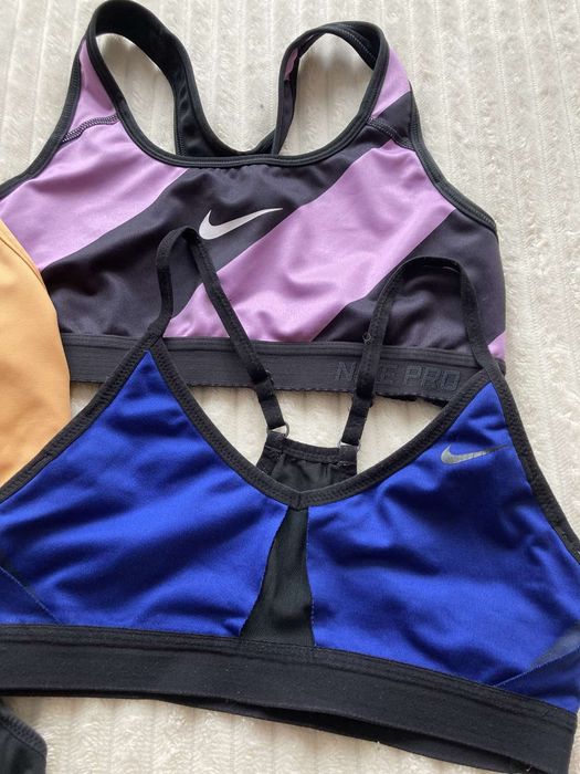 Фірмові спортивні топы Nike  Топ спортивний